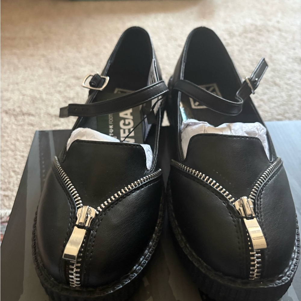 T.U.K Black Zipper Mary Jane shoes